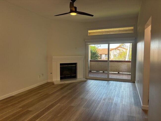 Photo - 2872 Andover Ave