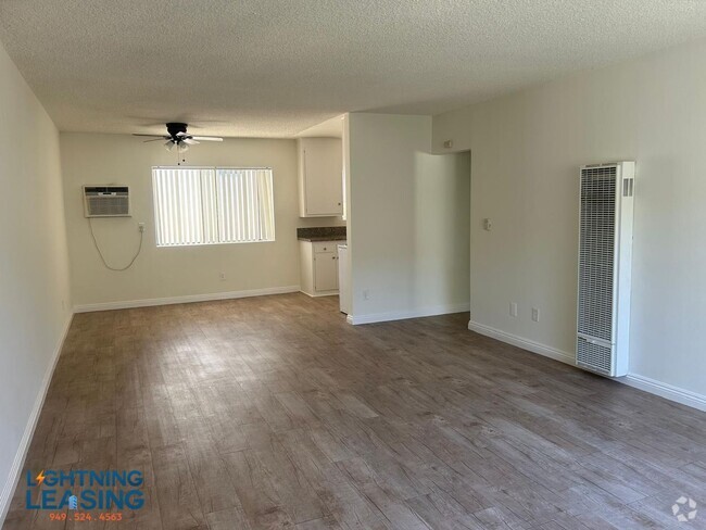Building Photo - 5130 Yarmouth-25D Unit 25D Rental