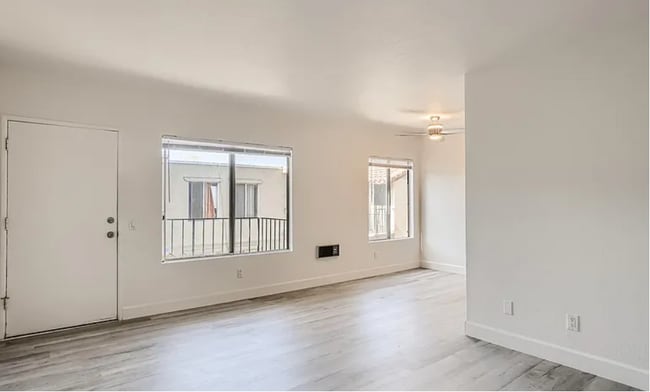 Photo - 3825 Van Dyke Ave Unit 6