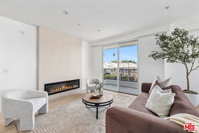 Photo - 1414 S Beverly Dr Unit 203