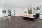Photo - 18337 Erwin St