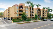 17600 Burbank Blvd - Encino Palms Apartments