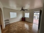 Photo - 2119 W Columbia St House