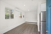 Photo - WHITNALL Unit 0008