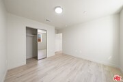 Photo - 737 E 82nd St House