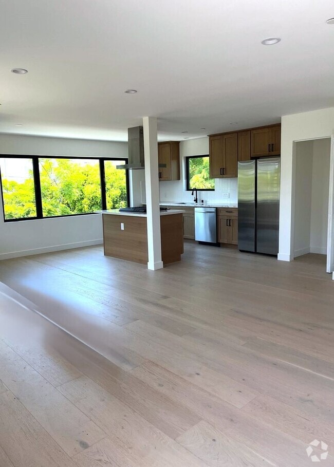 Building Photo - VE0528 (RSO) Unit 530 Rental
