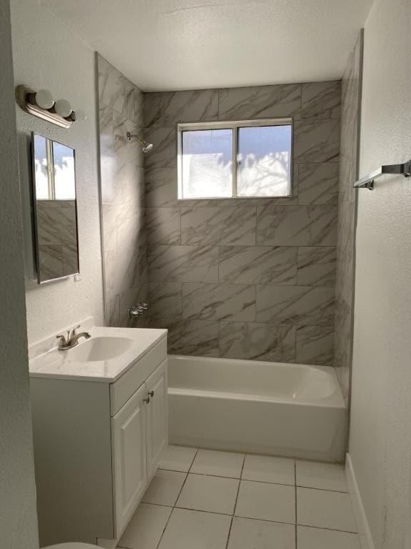 Photo - 38907 9th St E