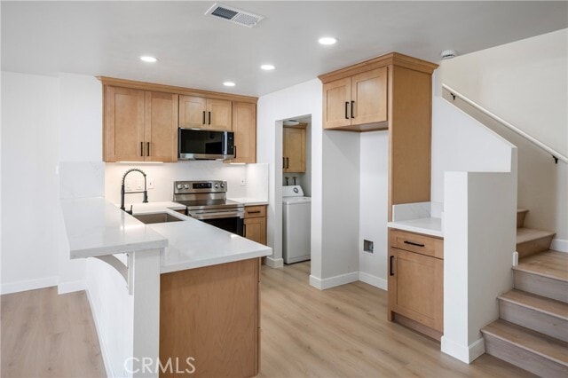 Photo - 27 Fallingstar Unit 25