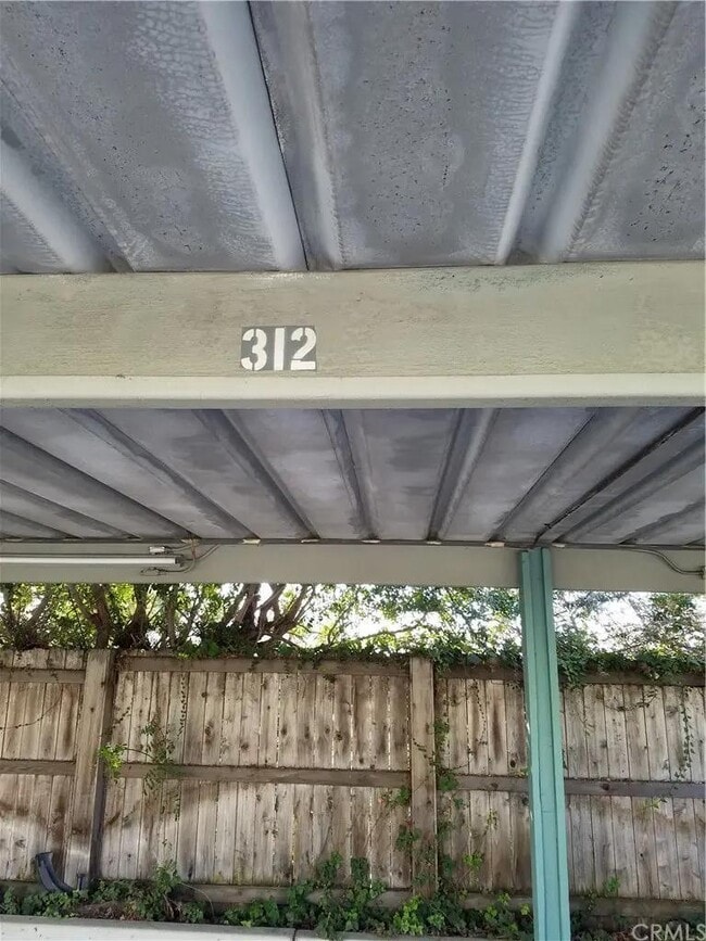 Photo - 920 W Del Amo Blvd