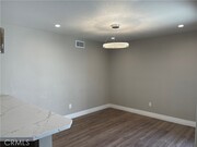 Photo - 609 W Palm Dr