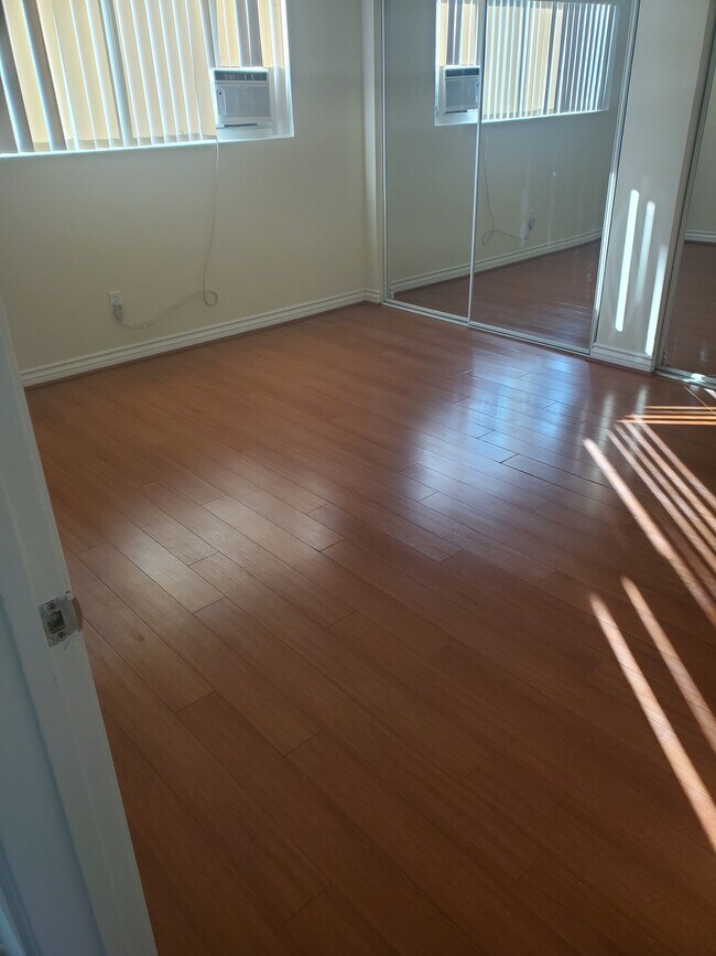 Photo - Commonwealth Apartments