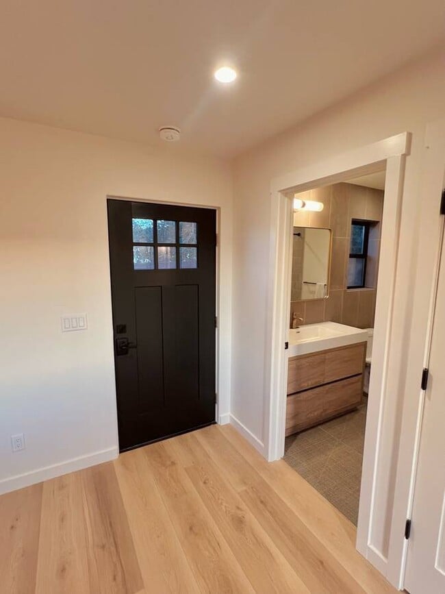 Photo - 608 Montana Ave