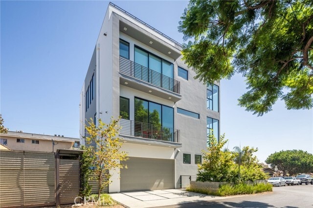 Photo - 1616 Amherst Ave