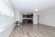 Photo - 3102 Kenwood Ave Townhome