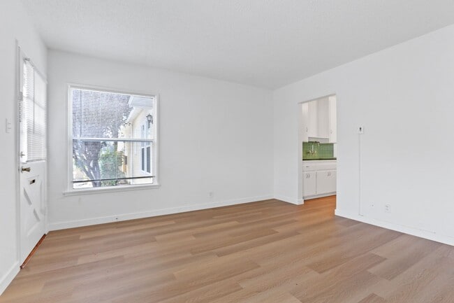 Photo - 551-557 3/4 Washington Blvd. Unit 553