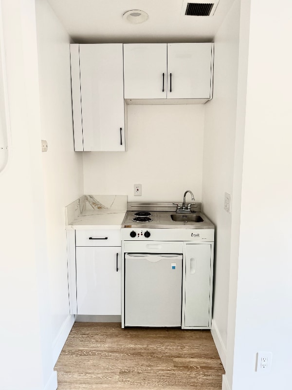 Photo - 1949 Park Grove Ave Unit 9