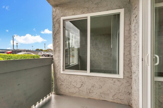 Photo - Grossmont Bluffs