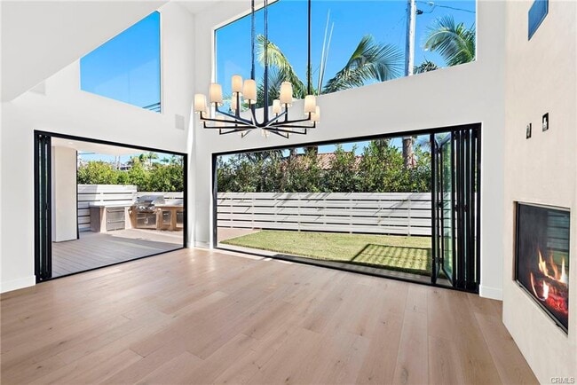 Photo - 207 W Avenida San Antonio