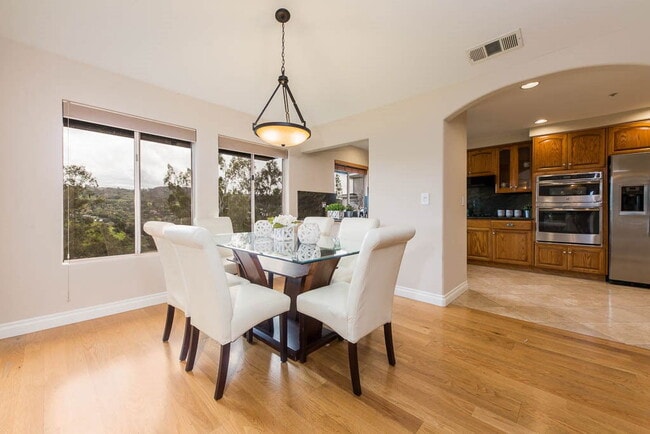 Photo - 20900 Bandera St