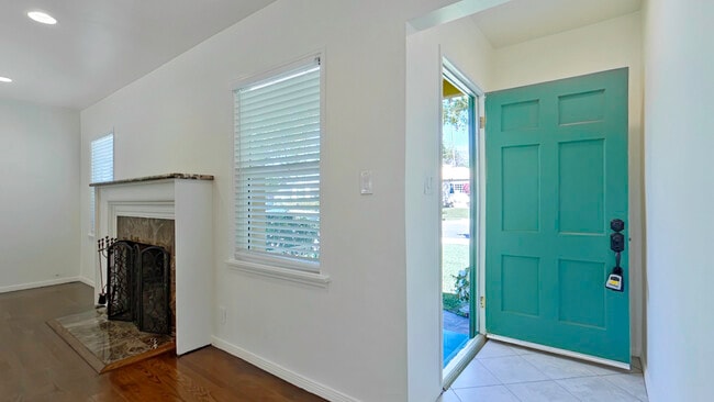 Photo - 3250 Las Lunas St