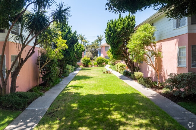 1132-1142 Princeton St - 1132-1142 Princeton Street