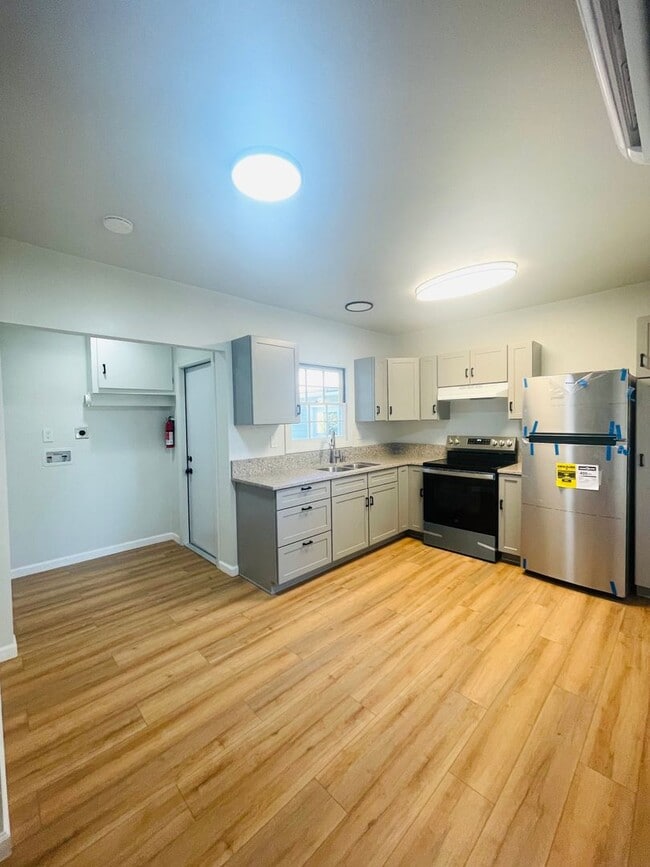 Photo - Peaceful 3-bedroom, 2-bathroom single story home nestled amongst the Orange Groves of Fillmore