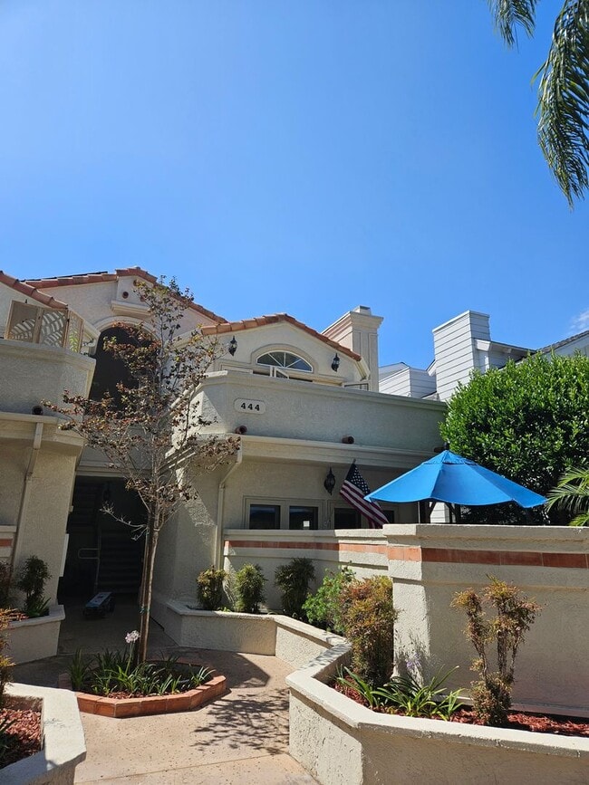 Photo - Light, bright and spacious 3 bedroom Coronado condo with garage!