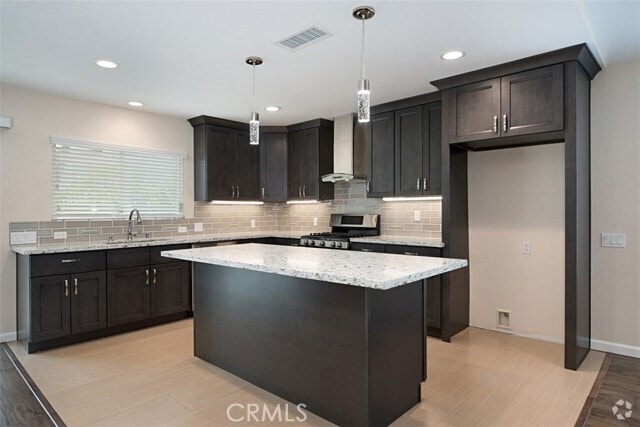 Building Photo - 602 Carnation Dr Rental
