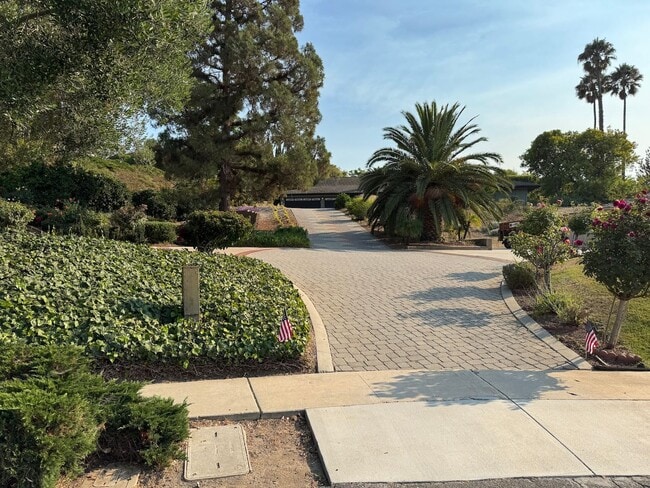 Photo - Exquisite Single-Story Retreat in Las Posas Estates