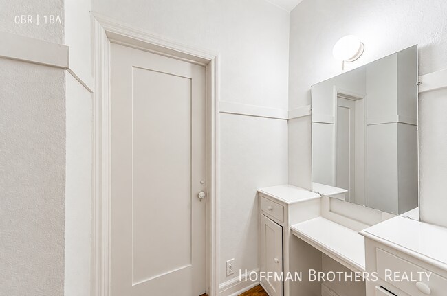 Photo - 627 Normandie Ave Unit 115