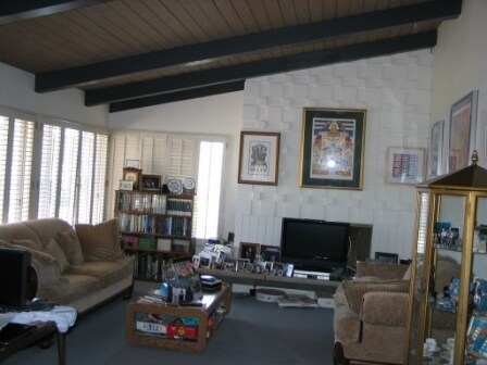 Photo - SDSU / College Area 6 bedrooms with 4 baths split-level home.