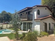 Photo - 1221 S Chavez St