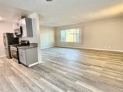 Spacious & Bright unit - Corteen Place Apartments