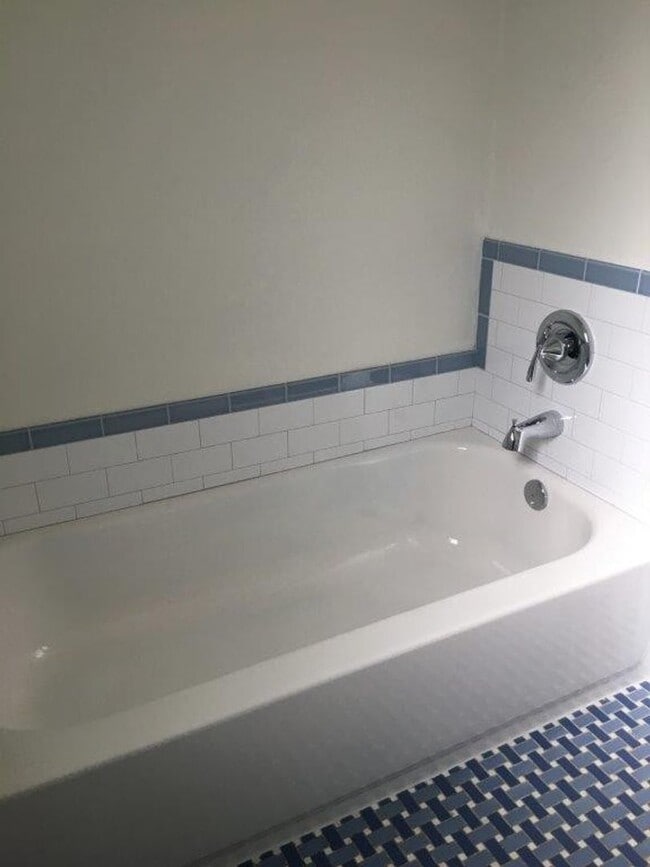 141 - 141 Apartment Unit 141