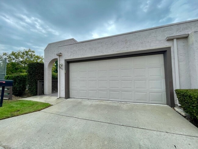 3 bedroom 2 1/2 bath Townhome with Office ... - 3 bedroom 2 1/2 bath Townhome with Office ...
