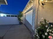 Photo - 1060 W 210th St House