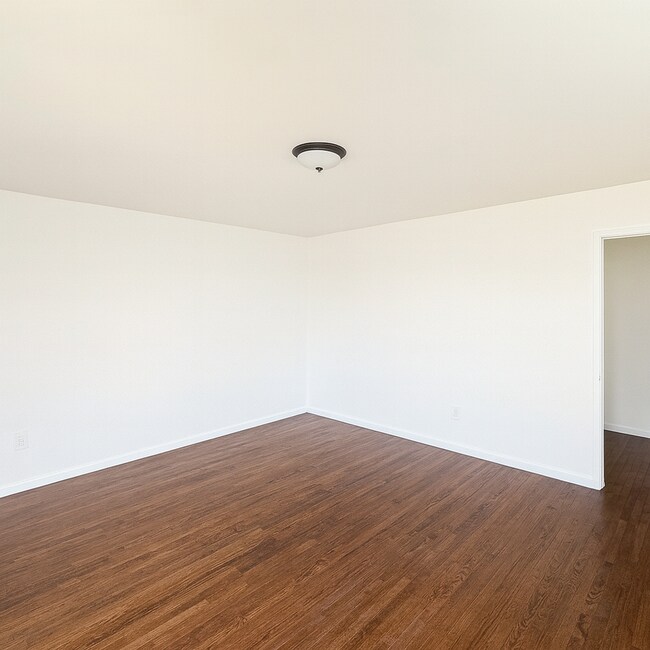 Photo - 5104-5106 East Falls View Dr. Unit 5104 East Falls View