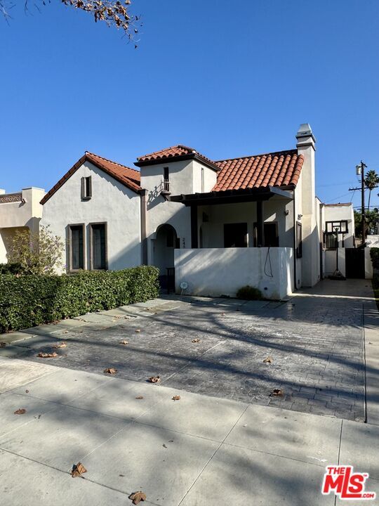 Photo - 248 S La Peer Dr