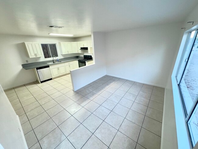 Photo - 7309 Central Ave