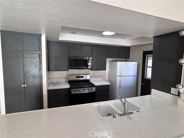Photo - 1271 N Emogene St