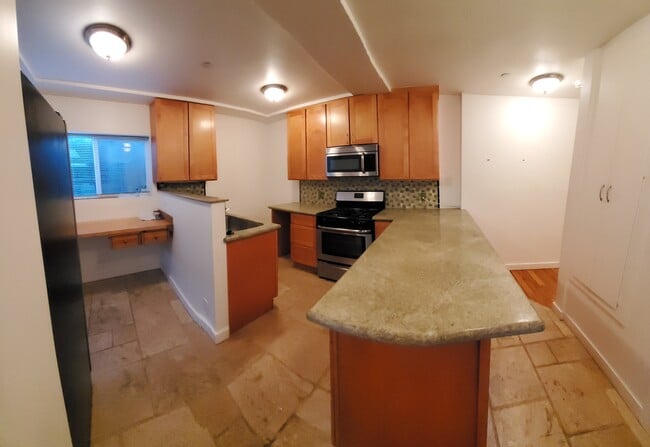 Photo - 4431 S Centinela Ave Unit 3