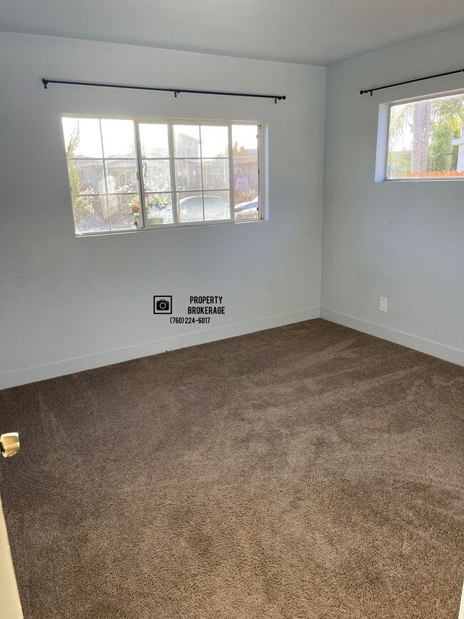 Photo - 4843 Felton St