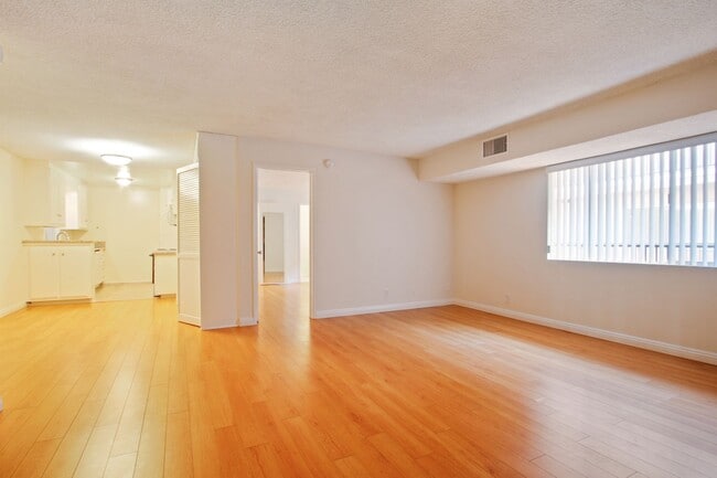 Photo - 12246 Montana Ave Unit 205