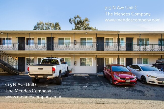 Building Photo - 915 N Ave Unit C