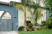 Photo - 1147-1151 Irving Ave Apartments