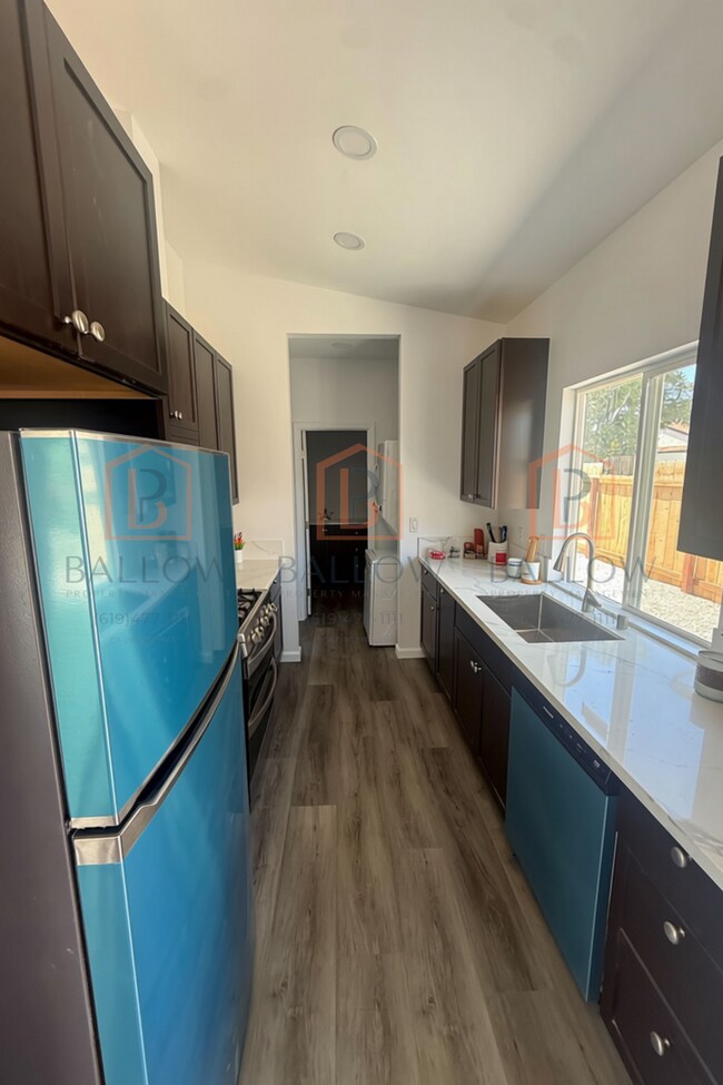 Photo - 10045 Woodpark Dr Unit 10047