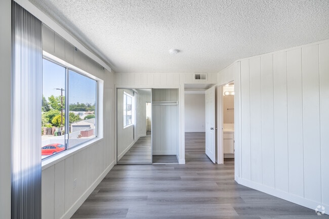 1BR, 1BA - 850SF - Bedroom - Nelk Manor