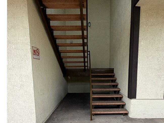 Photo - 5227 Eagle Dale Ave Unit 4