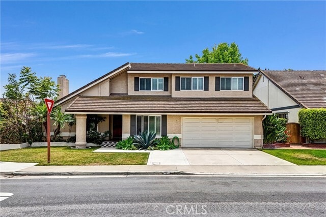 Photo - 1 Deerwood W House