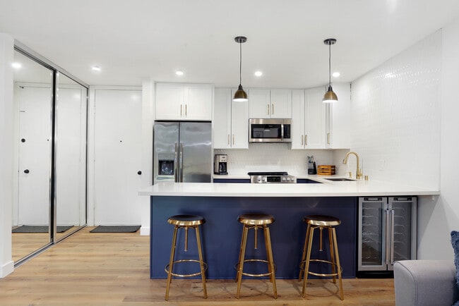 Photo - 3050 Rue D’Orleans Unit 201